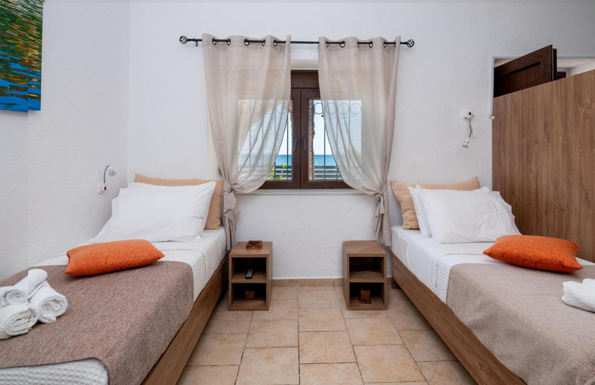 Atalanti Seaside Junior Suites Keratokampos Exterior foto